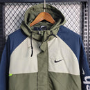 Corta Vento Nike Sportwear Swoosh Verde e Azul