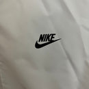 Corta Vento Nike SportsWear Branco, Vermelho e Azul